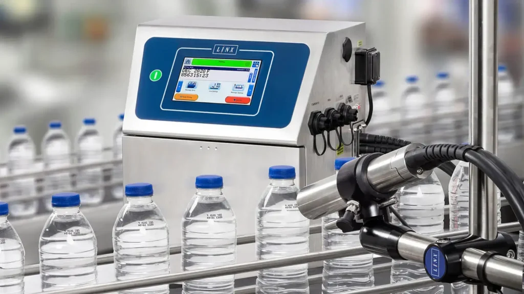 Impressora industrial CIJ Linx 8820, impressão em garrafas pet