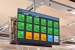 Linx Printernet, telão na linha de produção